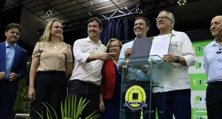 Deputada Cláudia de Jesus participa de agenda histórica da saúde em Porto Velho