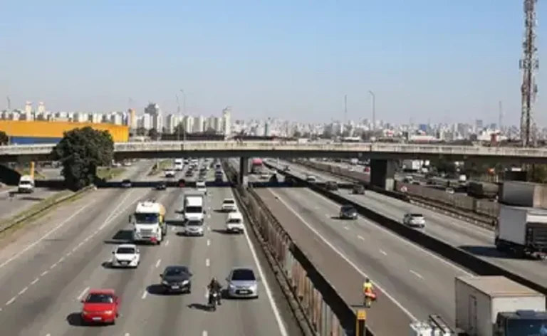 Ministro dos Transportes prevê 14 leilões rodoviários no país em 2026