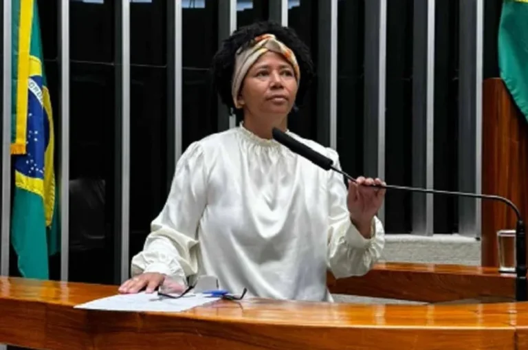 Deputada Sílvia Cristina cobra votação da PEC 101, que assegura plano de saúde para servidores da extinta Sucam