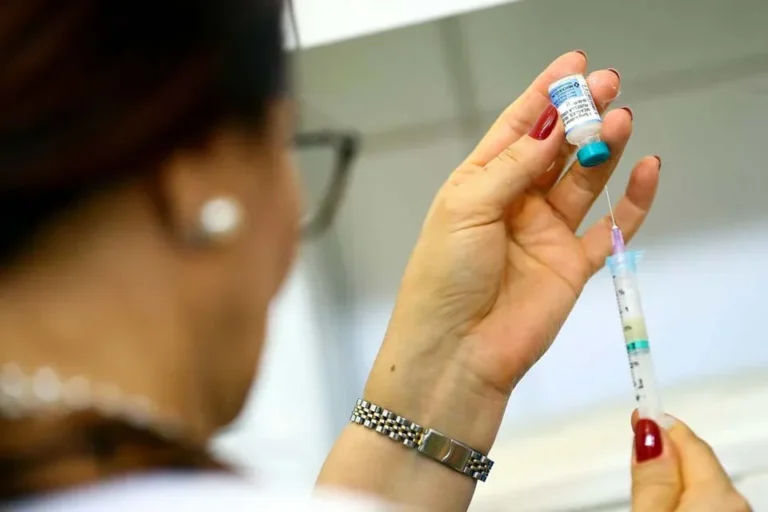 Vacinação reduz internações por doenças causadas pelo HPV, diz estudo