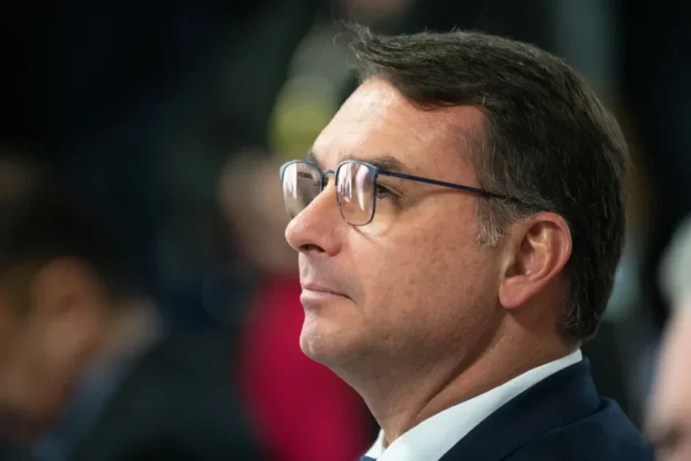Bolsonaro diz que Flávio será seu candidato à Presidência da República