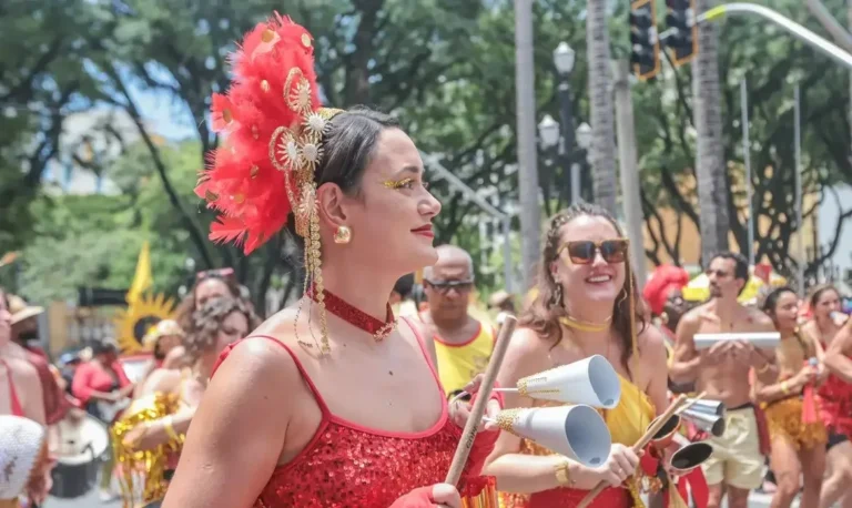 Campanha contra assédio sexual no carnaval tem adesão de 18 estados
