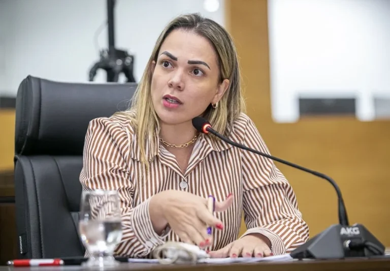 Indicação de Cláudia de Jesus solicita recomposição de peritos e estrutura dos IMLs em Rondônia