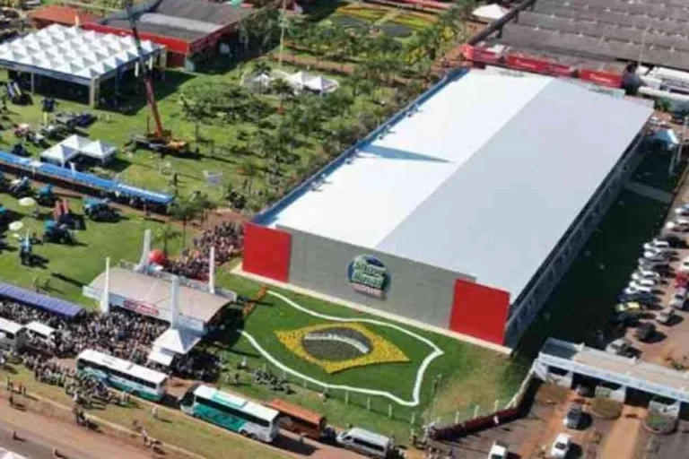 Deputado Luizinho Goebel cumpre agenda na Show Rural Coopavel, no Paraná