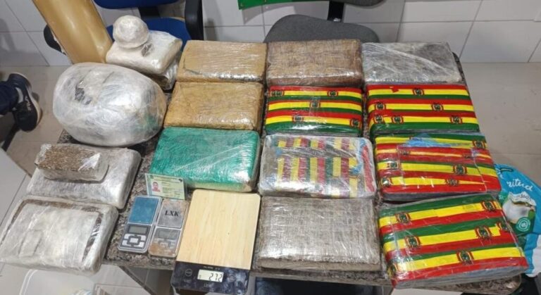 Polícia Militar apreende mais de 15 kg de drogas e desarticula ponto de tráfico