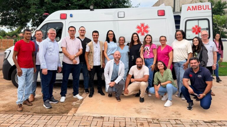 Deputado Cássio Gois viabiliza ambulância para distrito de Nova Estrela