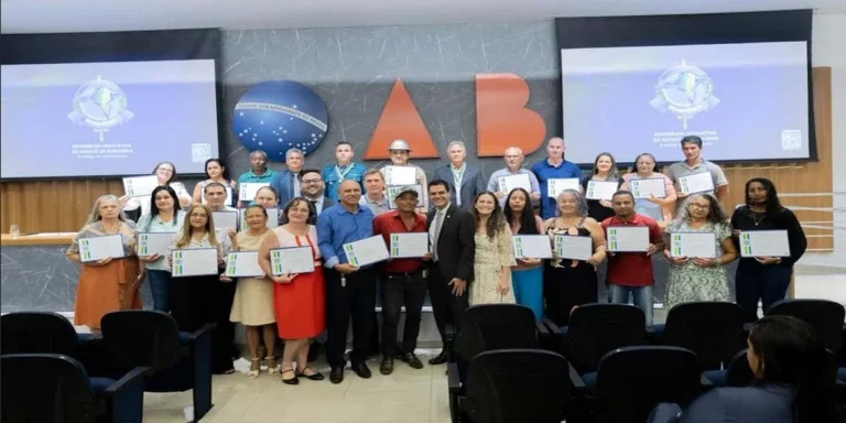 Deputado Cássio Gois realiza Sessão Solene em homenagem a ACS, agentes de endemias e personalidades de destaque em Rondônia