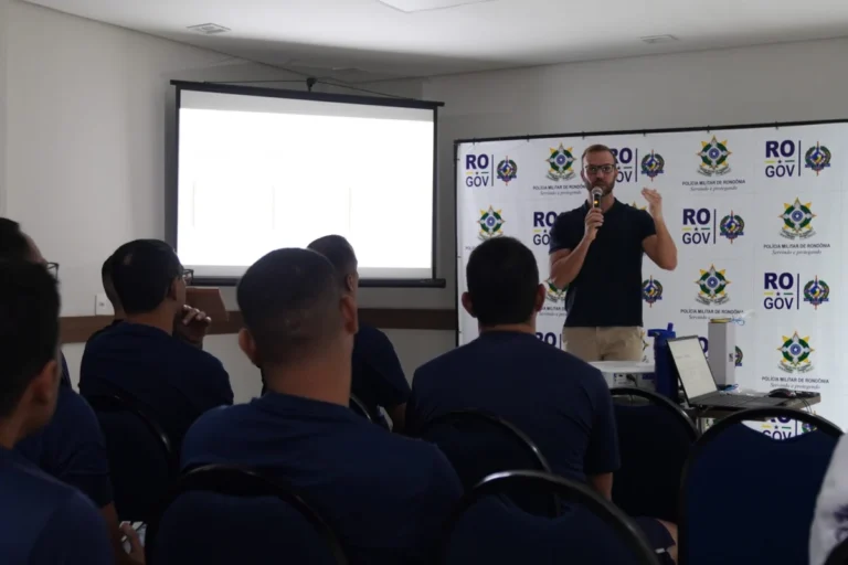 Ação Integrada de Saúde e Performance atende comissão técnica do time de futebol da PMRO