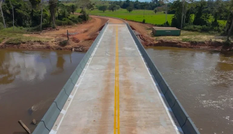 Ponte sobre o Rio Pimenta Bueno entra na fase final e amplia a mobilidade da região do Cone Sul